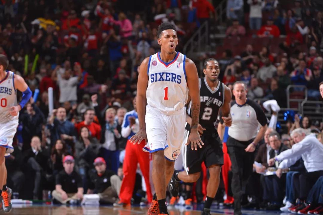 媒体人：上海主场入场人数破万，创造上海体育馆男篮观赛纪录（媒体称上海主场观众破万，刷新上海体育馆男篮观赛纪录）