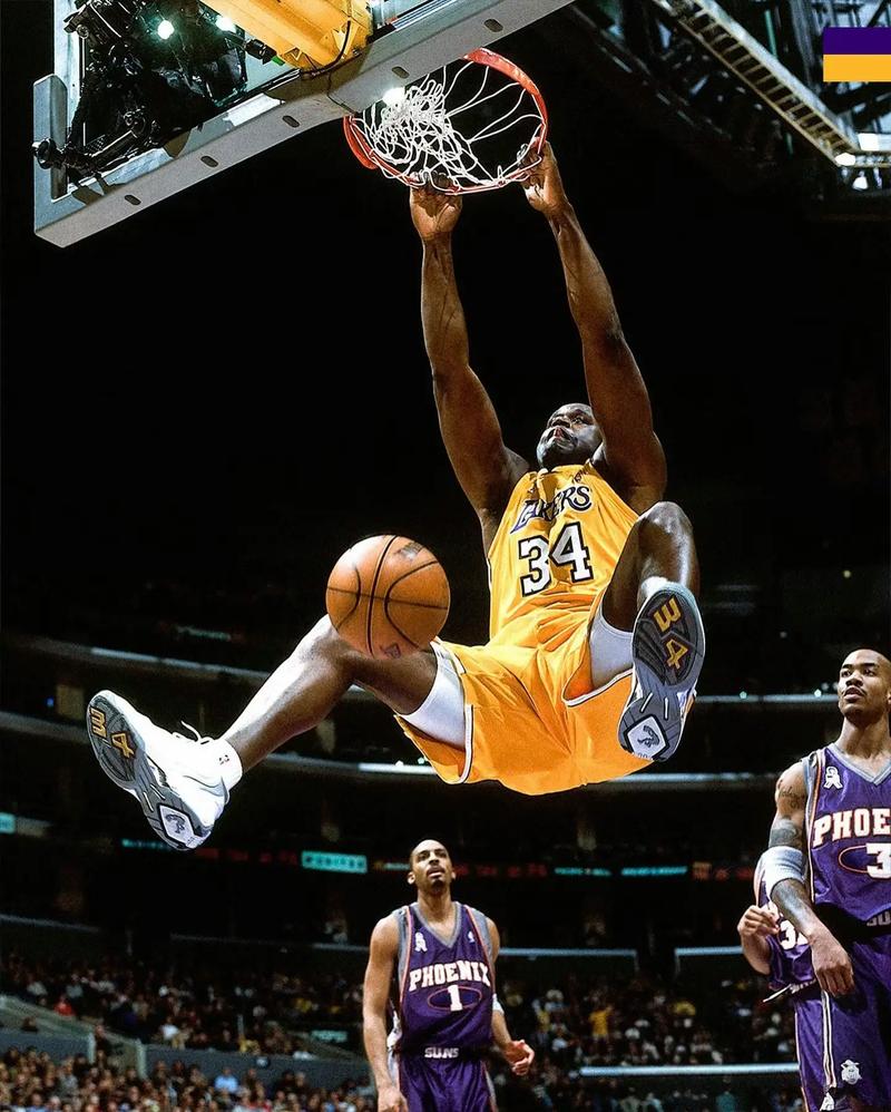 灰熊队记：埃迪并未再次受伤，目前仍受上场时间限制（灰熊随队记者：埃迪未再受伤，仍受出场时间限制）