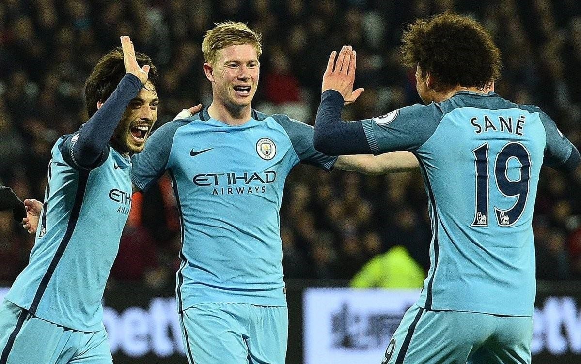 卫报：曼联冬窗不会听取对梅努的报价，仍视其为未来核心（卫报：曼联冬窗无意出售梅努，依然将其视为未来基石）