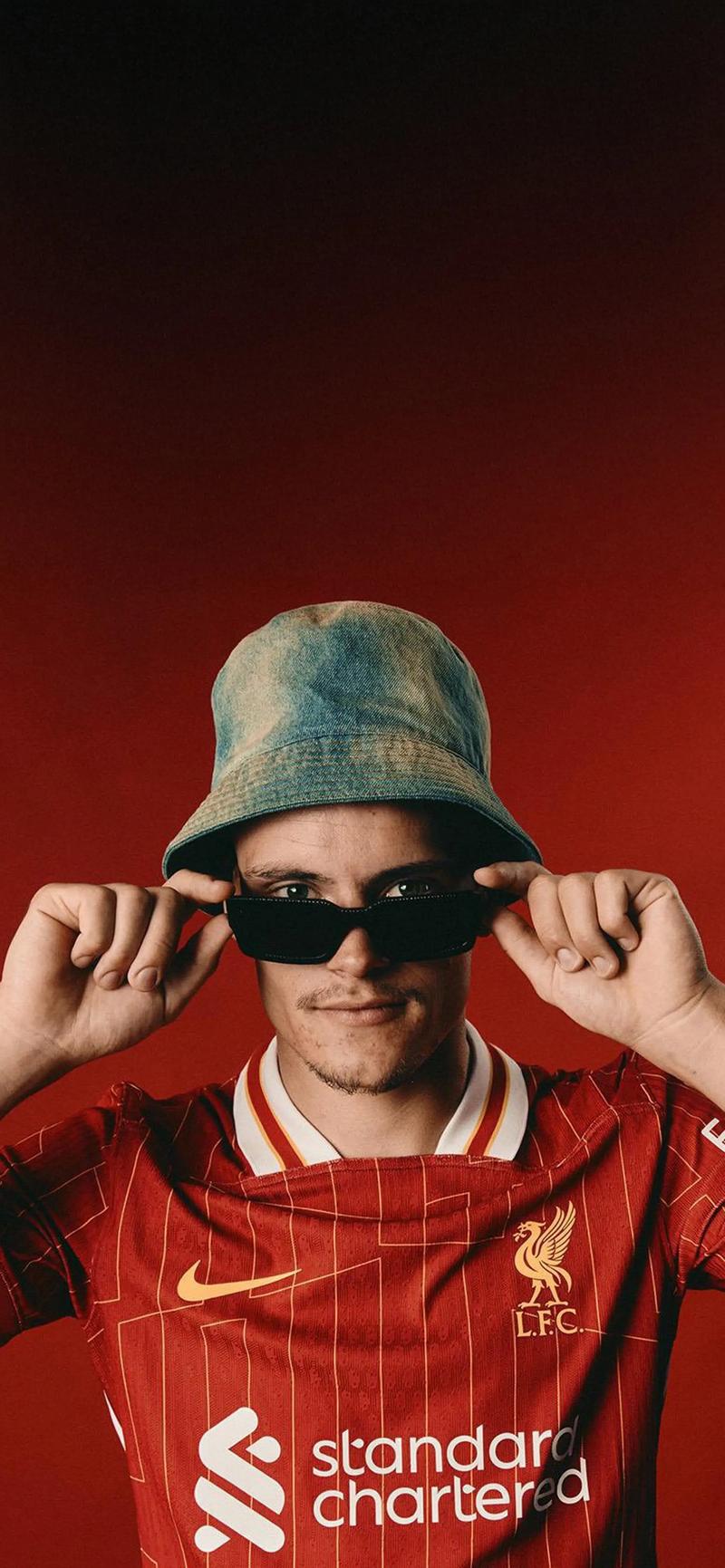 承担重任！麦克丹尼尔斯半场8中6轰14分2板（扛起大旗！麦克丹尼尔斯半场8投6中砍下14分2篮板）