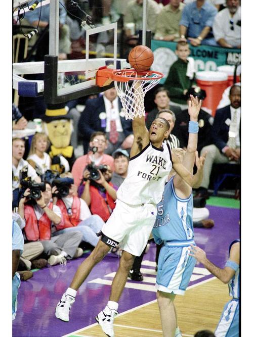 狄龙首节表现惊艳，5投5中展现高效（狄龙首节火力全开，5投全中尽显高效率）